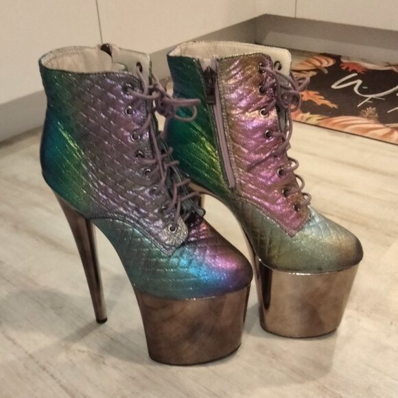 Iridescent Silver Mermaid 8" Platform Stilettos - Picture 3 of 10